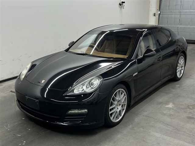 PORSCHE PANAMERA 2010