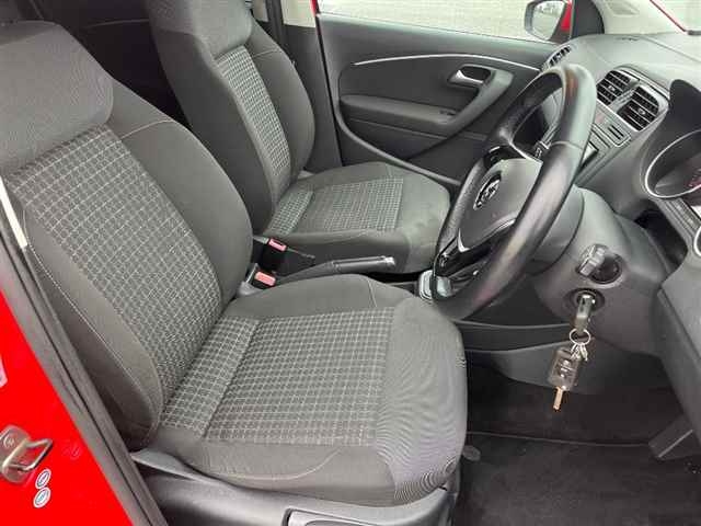 VOLKSWAGEN POLO 2014