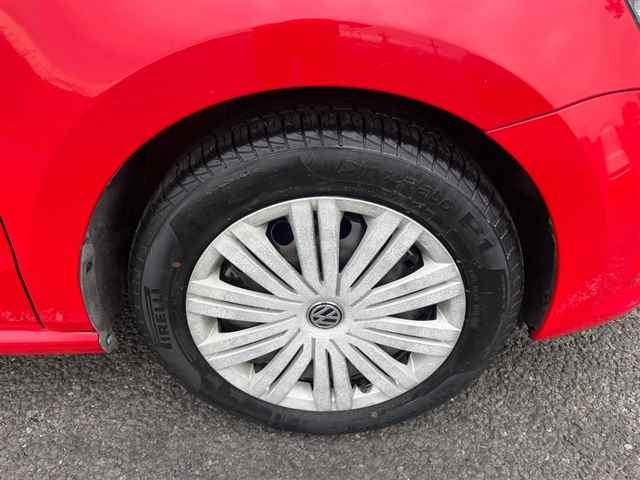 VOLKSWAGEN POLO 2014