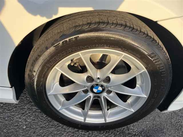 BMW 3 SERIES 2011