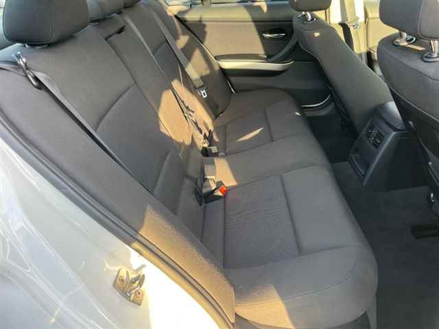 BMW 3 SERIES 2011