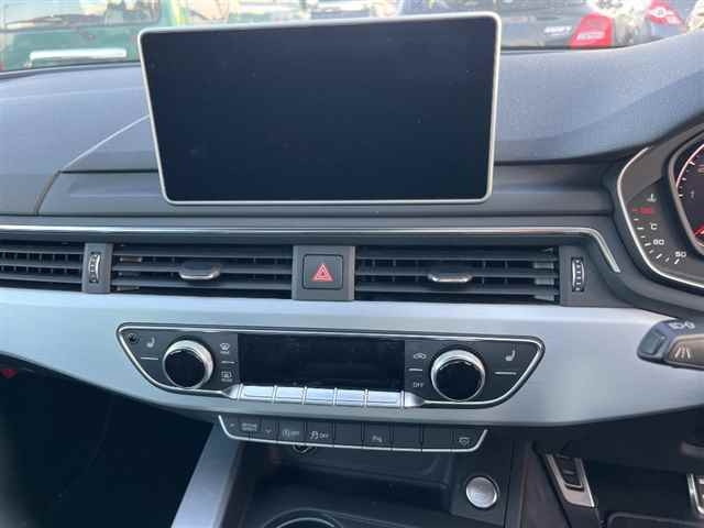 AUDI A4 2017