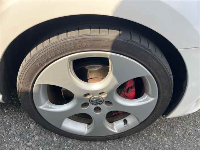 VOLKSWAGEN POLO 2012