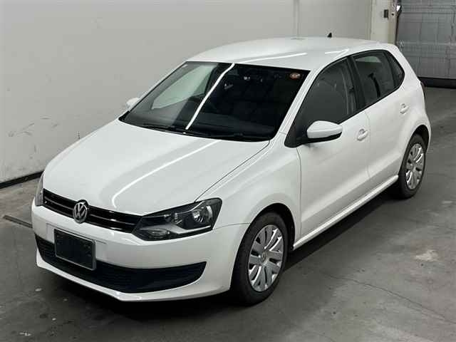 VOLKSWAGEN POLO 2013