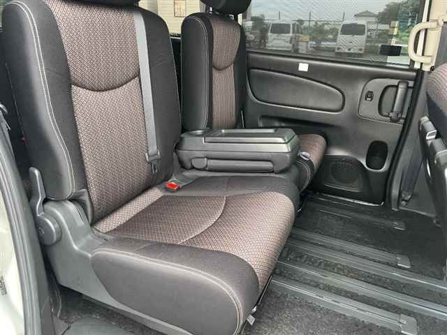 NISSAN SERENA 2014