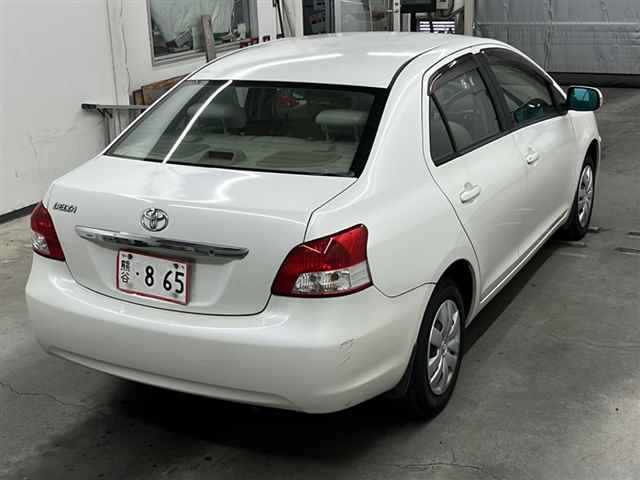 TOYOTA BELTA 2010