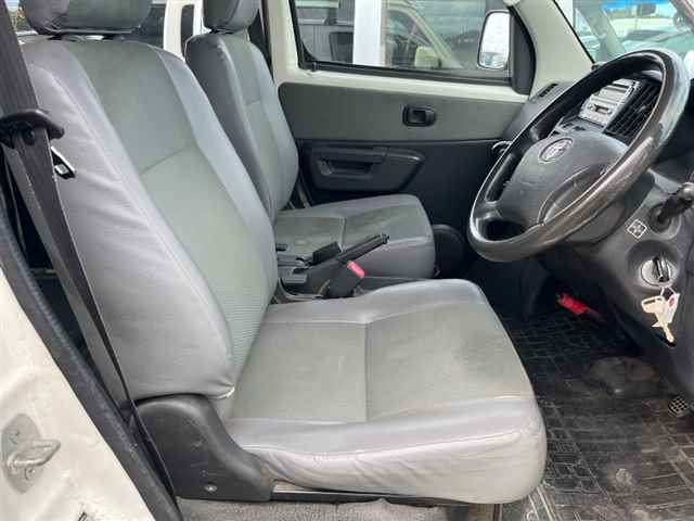 TOYOTA TOWN ACE VAN 2015