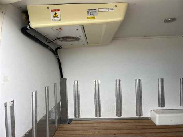 NISSAN CARAVAN VAN 2009