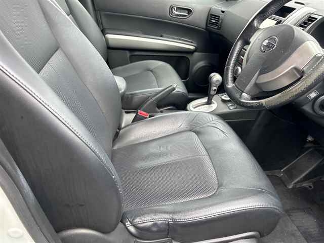 NISSAN X-TRAIL 2010