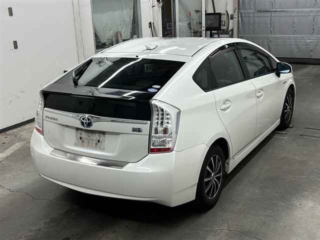 TOYOTA PRIUS 2011