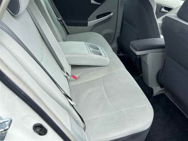TOYOTA PRIUS 2011