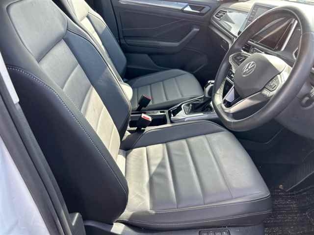 VOLKSWAGEN T-ROC 2024