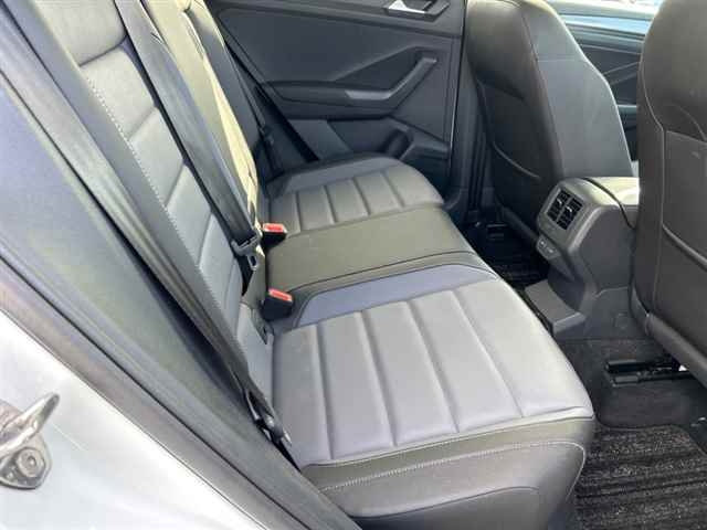 VOLKSWAGEN T-ROC 2024