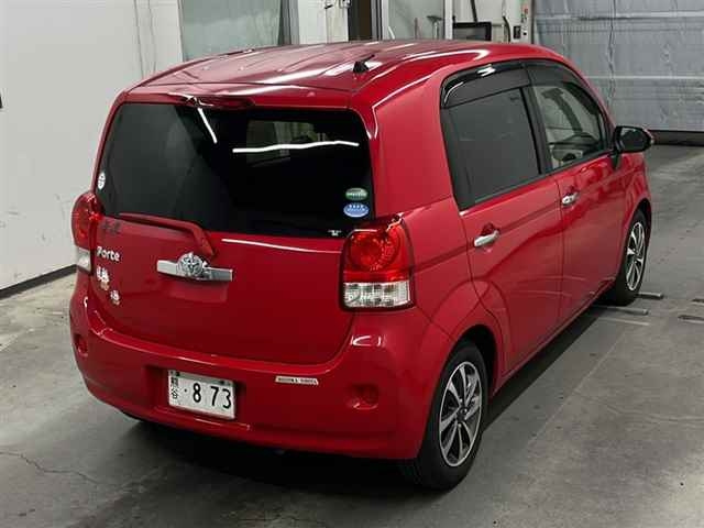 TOYOTA PORTE 2015
