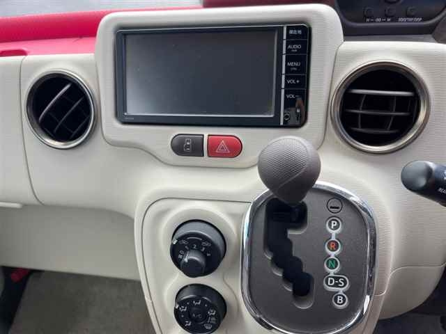 TOYOTA PORTE 2015