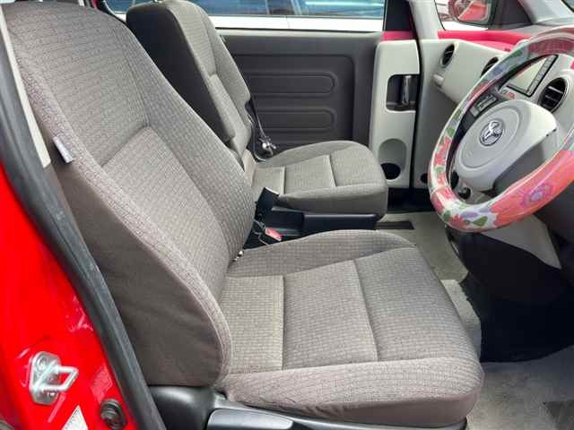 TOYOTA PORTE 2015