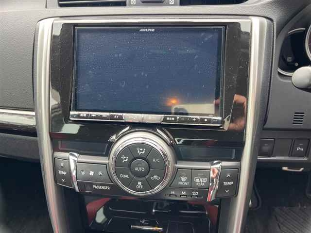 TOYOTA MARK X 2019