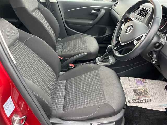 VOLKSWAGEN POLO 2016