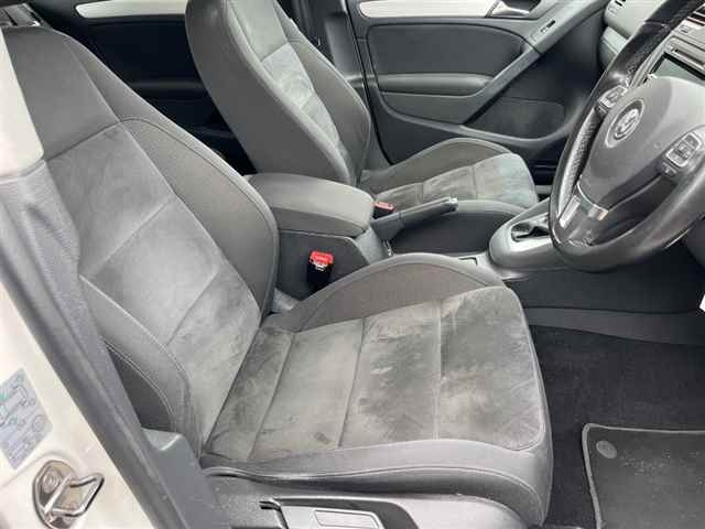 VOLKSWAGEN GOLF 2012