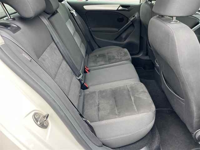 VOLKSWAGEN GOLF 2012