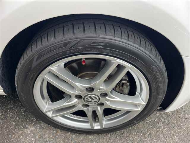 VOLKSWAGEN GOLF 2012