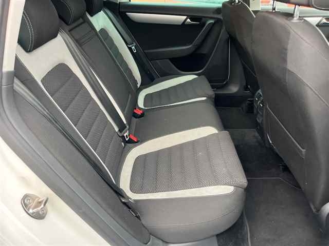 VOLKSWAGEN PASSAT VARIANT 2014
