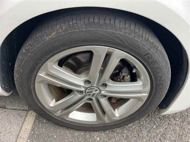 VOLKSWAGEN PASSAT VARIANT 2014