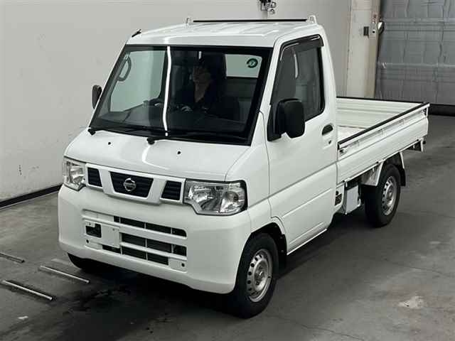NISSAN CLIPPER TRUCK 2012