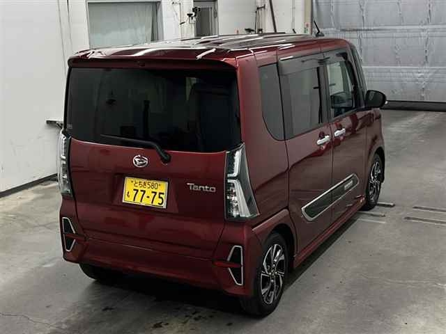 DAIHATSU TANTO 2022