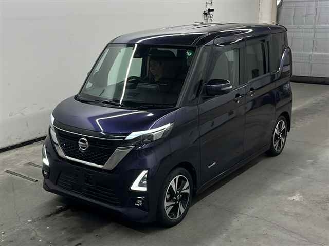 NISSAN ROOX 2020