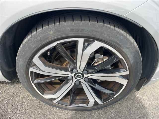VOLVO XC60 2022