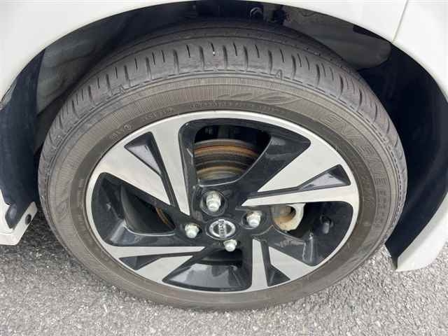 NISSAN ROOX 2020