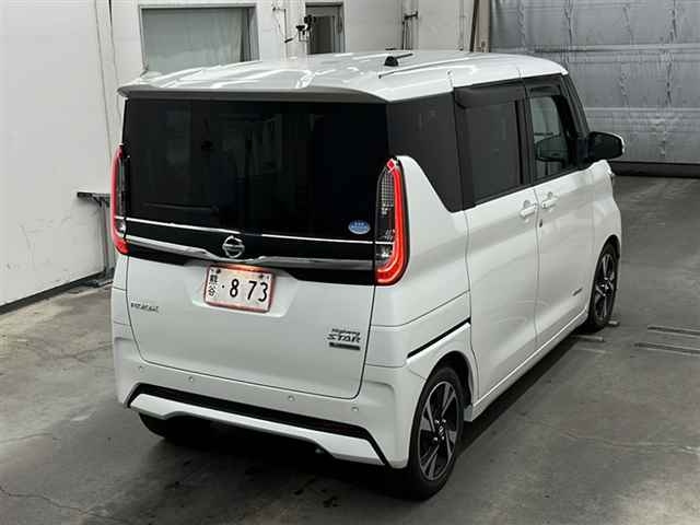 NISSAN ROOX 2020