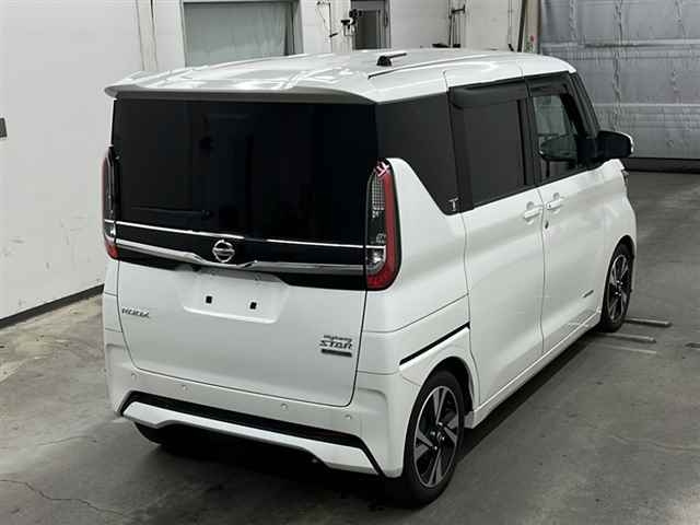NISSAN ROOX 2020