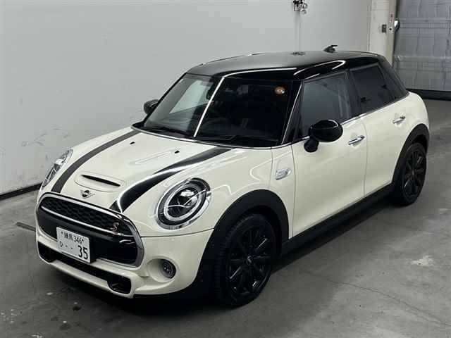 BMW MINI 2021