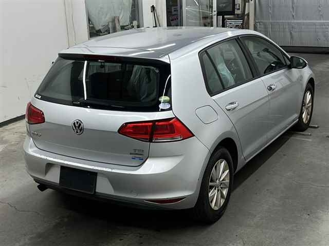 VOLKSWAGEN GOLF 2013