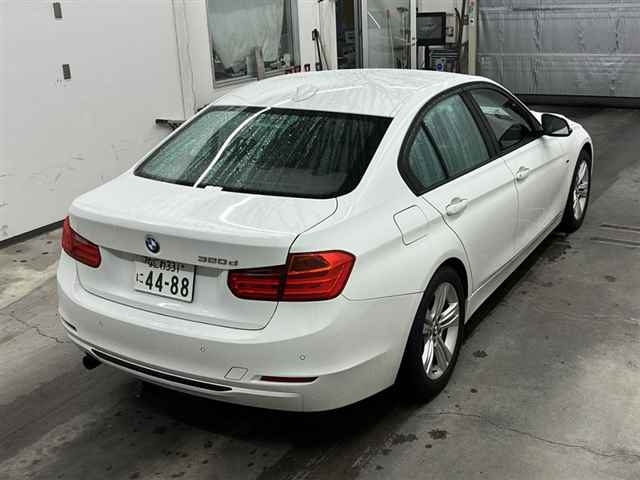 BMW 3 SERIES 2013