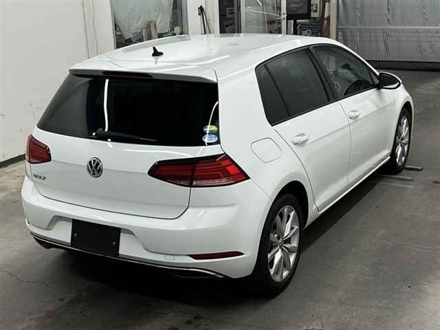 VOLKSWAGEN GOLF 2018