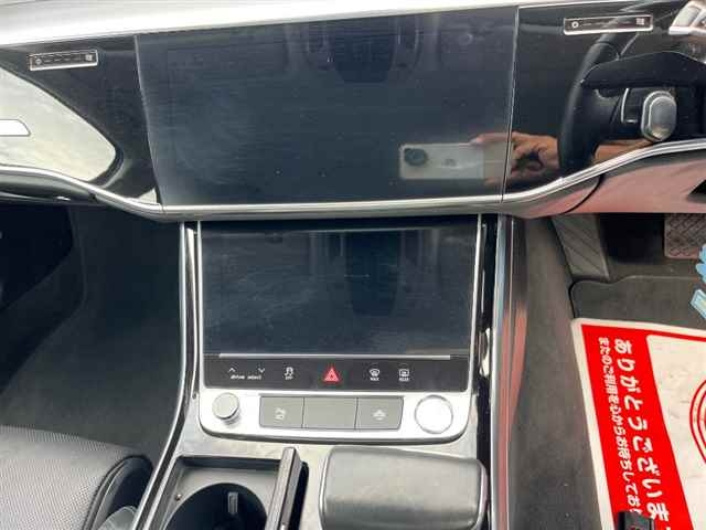 AUDI A8 2018