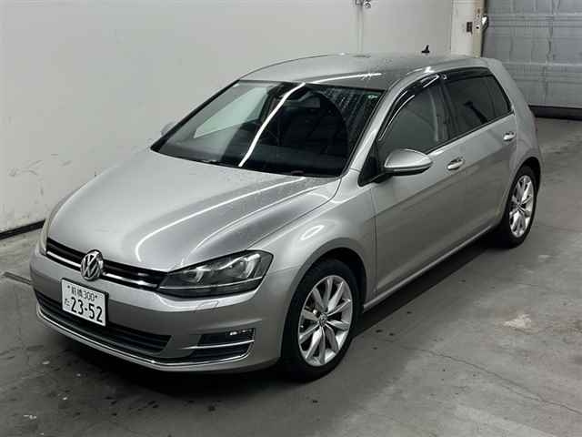 VOLKSWAGEN GOLF 2015