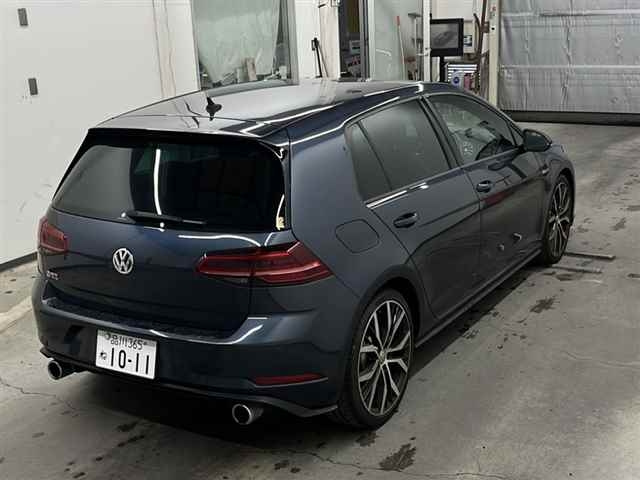VOLKSWAGEN GOLF 2019