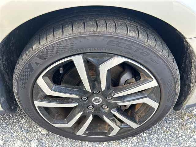 VOLVO V40 2017