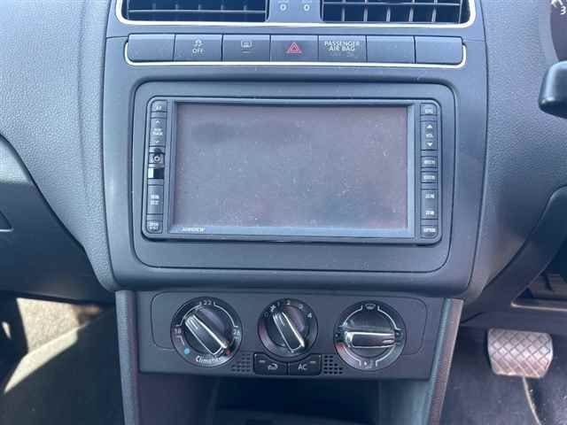 VOLKSWAGEN POLO 2010