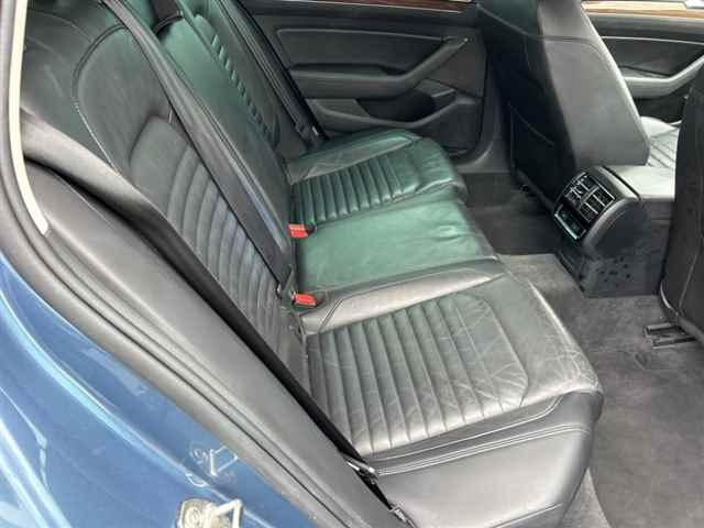 VOLKSWAGEN PASSAT VARIANT 2015