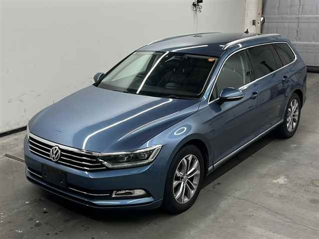VOLKSWAGEN PASSAT VARIANT 2015