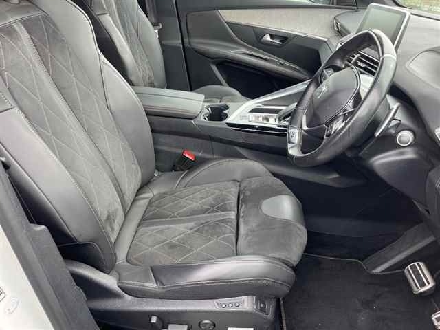 PEUGEOT 3008 2018