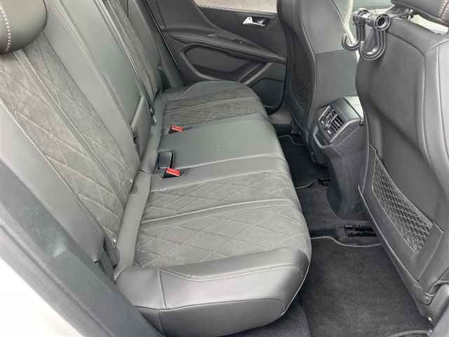 PEUGEOT 3008 2018