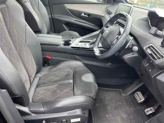 PEUGEOT 5008 2020