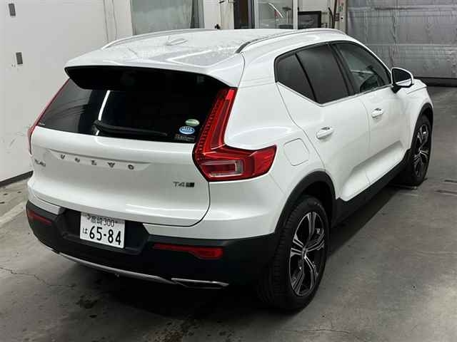 VOLVO XC40 2020