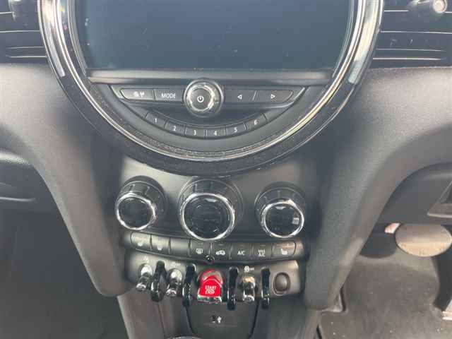 BMW MINI 2019